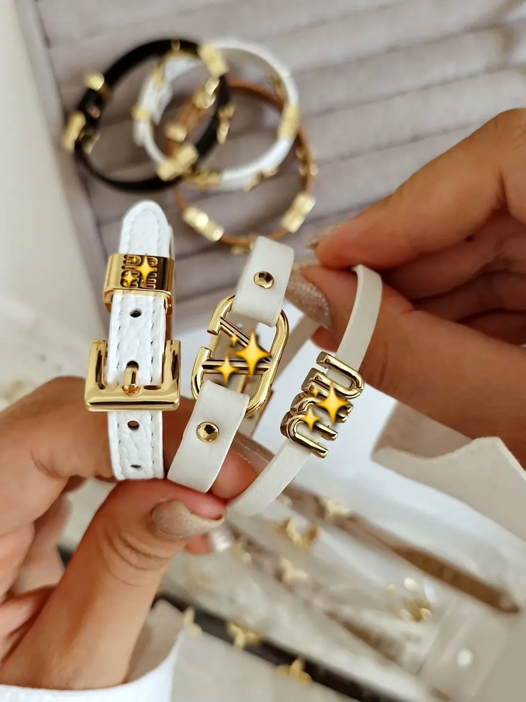 دستبند چرمی شیک و با کیفیت